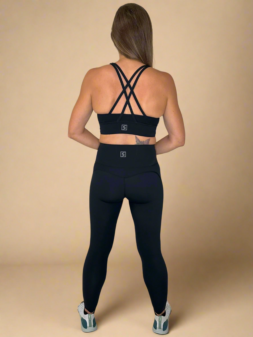 Back of Powerflow Workout set on female model.